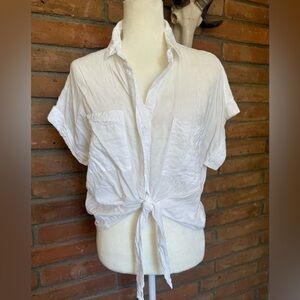 NWT •Bella Dahl Button-Down Tie-Front Shirt
